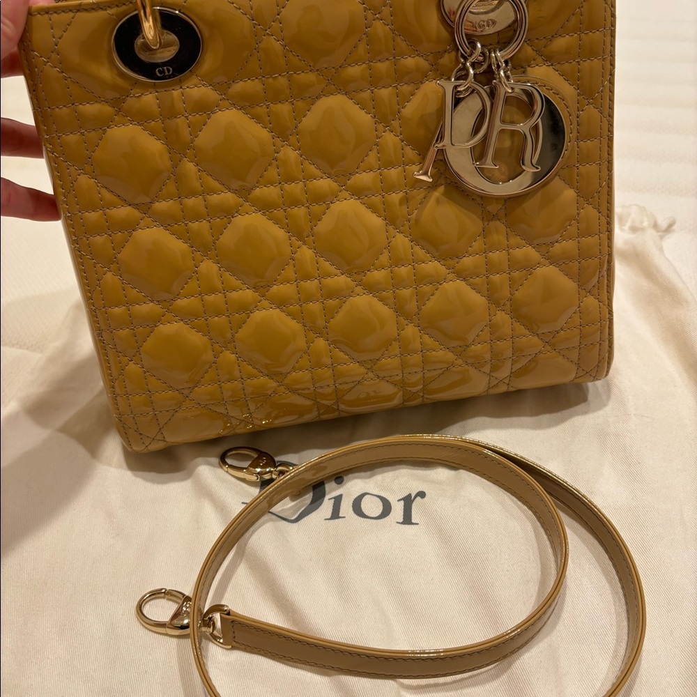 Christian Dior authentic Patent Medium Lady Dior Bag Beige - Picture 3 of 14